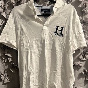 Tommy Hilfiger Men's Cream Polo Shirt with Black Logo